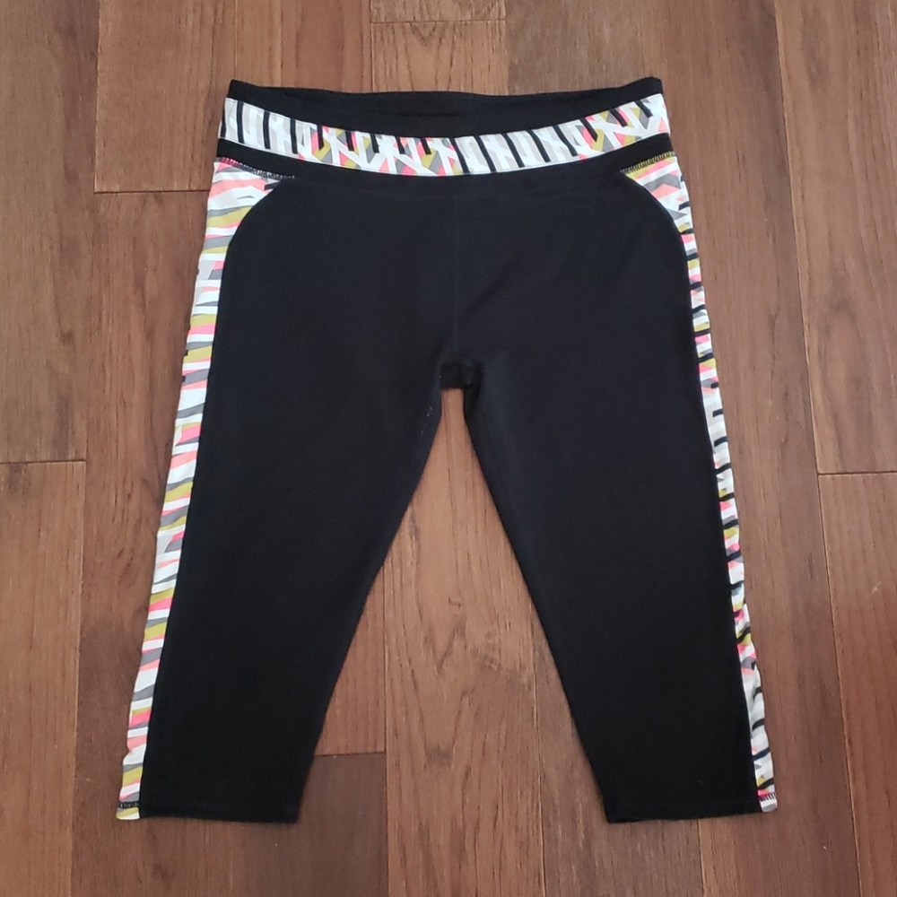 Fabletics Crop Leggings - L